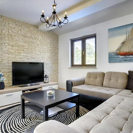 Modern In Marcana With Pool And Terrace